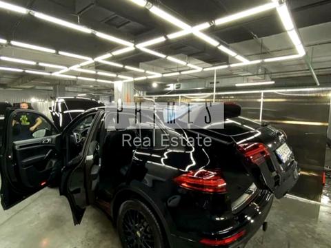 комерційна за адресою Дніпровська набережна вул., 8-А