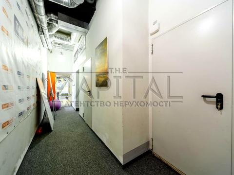 комерційна за адресою Джона Маккейна вул. (Івана Кудрі), 7-А