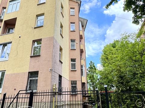квартира за адресою Карпинця, 8