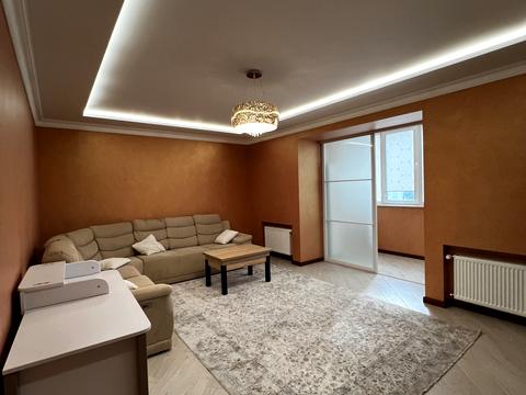 квартира за адресою Зоряна вул., 6