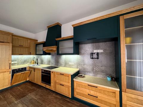 будинок за адресою Олекси Тихого пров.