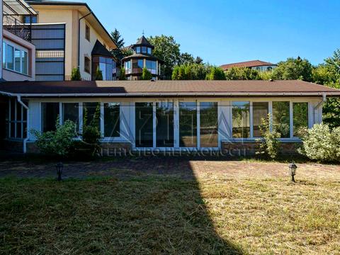 будинок за адресою Привітна вул., 10