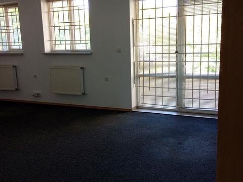 комерційна за адресою Родини Крушельницьких вул., 5