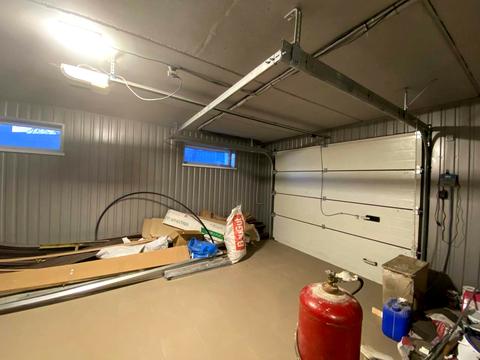 дом по адресу с. Забучье, Рідна