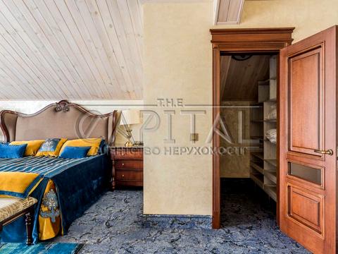 будинок за адресою світанкова, 10