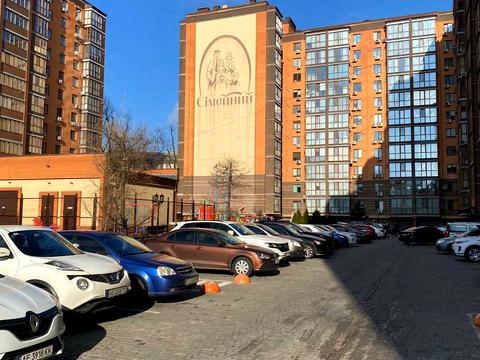 квартира за адресою Високовольтна вул., 14А