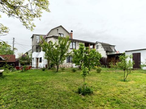 будинок за адресою Центральна вул.