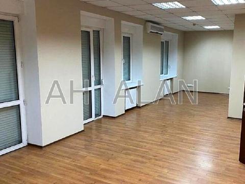 комерційна за адресою Білоруська вул., 5