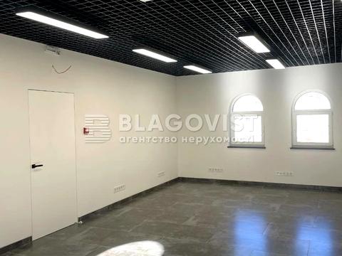 коммерческая по адресу Шота Руставели ул., 18