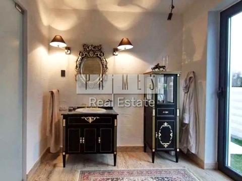 будинок за адресою с. Лісники, Виноградна вул., 84