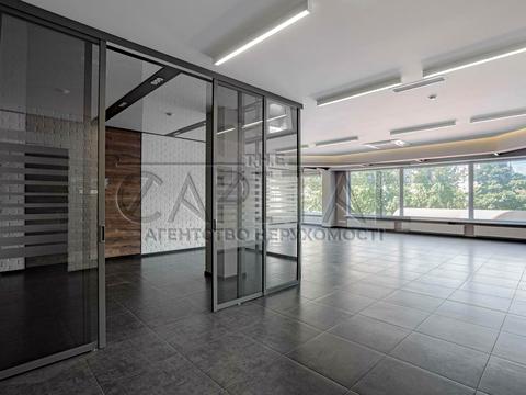 комерційна за адресою Київ, Павла Тичини просп., 18-Б