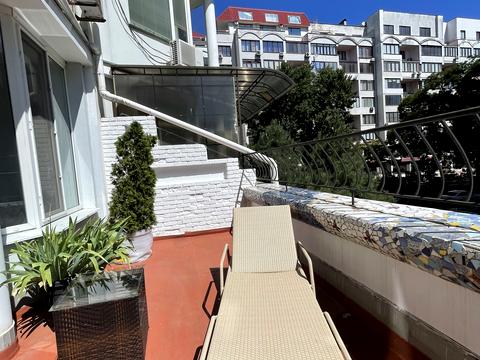 квартира по адресу Французский бульв., 49А