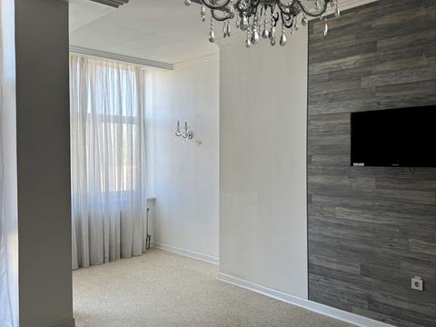 комерційна за адресою Грецька вул., 17
