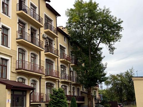 квартира за адресою Кам'янецька вул., 24а