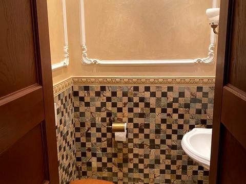 комерційна за адресою Київ, Верхня вул., 1-3