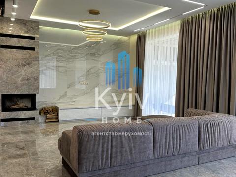 дом по адресу вул. Велика Набережна