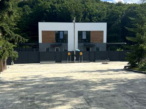 будинок за адресою Миколи Голубця вул. (), 16