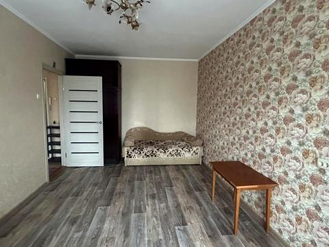 квартира за адресою Князя Володимира Великого просп., 80