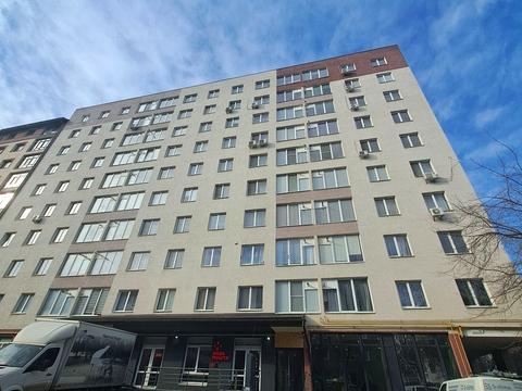 комерційна за адресою Сніжна вул., 52а