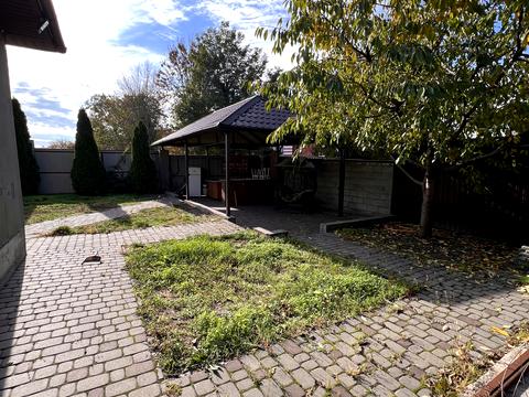 будинок за адресою Космічна вул.