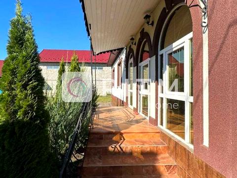 будинок за адресою с. Недобоївці, Пригородська, 1