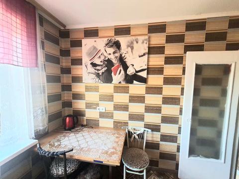 квартира за адресою Зодчих вул., 4