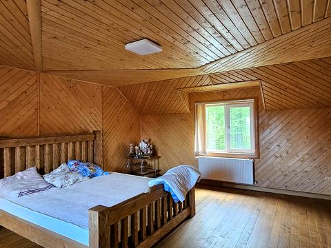 дом по адресу Лесі українки