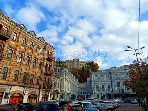 комерційна за адресою Ольгинська вул., 2/1