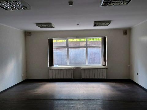 комерційна за адресою Оболонська набережна вул., 19