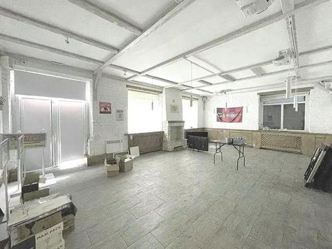 комерційна за адресою Троїцька пл., 5-А