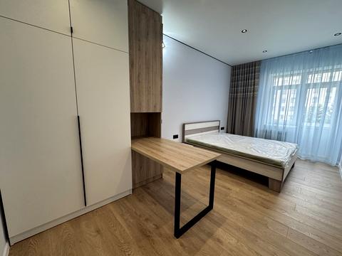 квартира за адресою Грушевського вул., 7