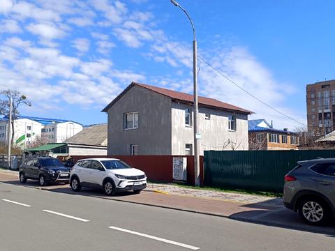 будинок за адресою Академіка Заріфи Алієвої вул.