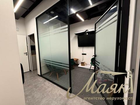 комерційна за адресою Сім'ї Прахових вул. (Гайдара), 58/10