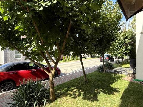 будинок за адресою Центральна вул., 49Г