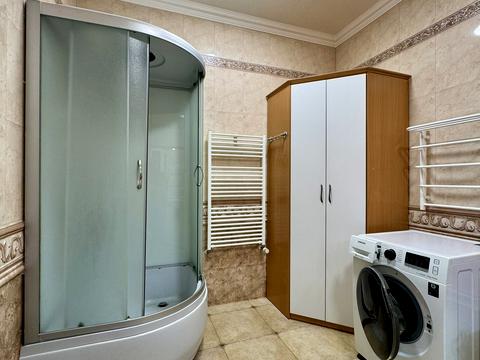 квартира за адресою Соборна вул. (Радянська), 40