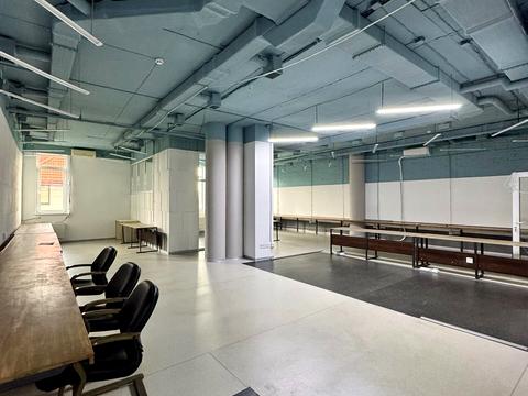 комерційна за адресою В'ячеслава Липинського вул. (), 28