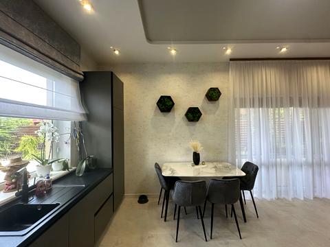 дом по адресу Академическая ул.