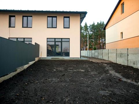 будинок за адресою Дачна