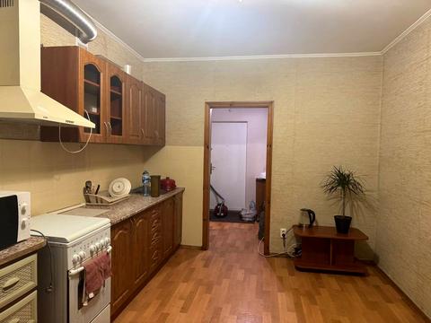 квартира по адресу Драгоманова ул., 1-Д