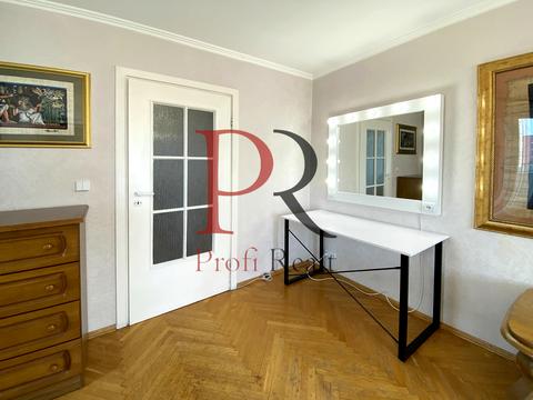 квартира за адресою вулиця Олександра Довженка, 14/1