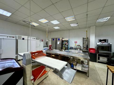коммерческая по адресу Свободи ул., 44