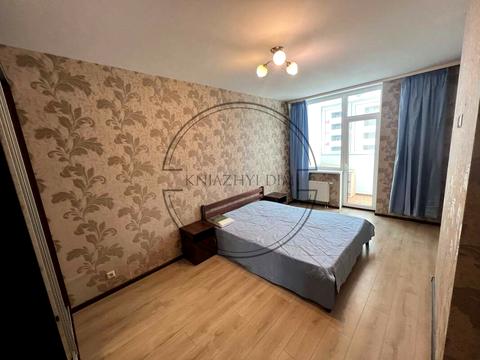 квартира по адресу Драгоманова ул., 2