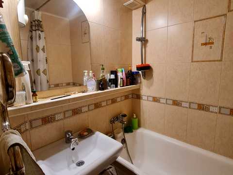 квартира за адресою Каштанова вул., 13