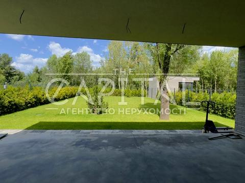 будинок за адресою Ганни Арендт вул.