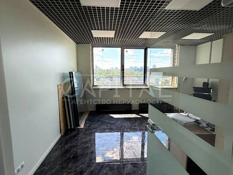 коммерческая по адресу Антоновича ул. (Горького), 74-78