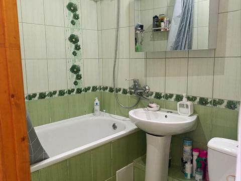 квартира за адресою Богдана Хмельницького просп. (Героїв Сталінграда), 12-Г