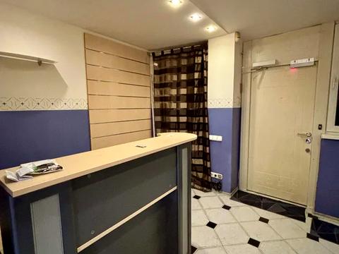 комерційна за адресою Ніла Армстронга вул. (Казакова), 4-А