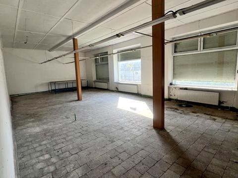 коммерческая по адресу Центральна ул., 8