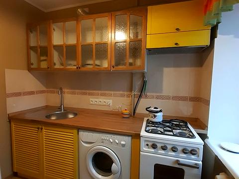 квартира за адресою Салютна вул., 12/62