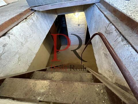 комерційна за адресою Радунська вул., 3